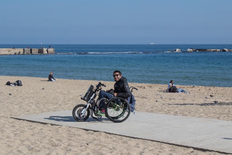 Day 7. Panoramic Barcelona: Montjüic Viewpoint, Park Güell, and Barceloneta Beaches +  Culinary Experience