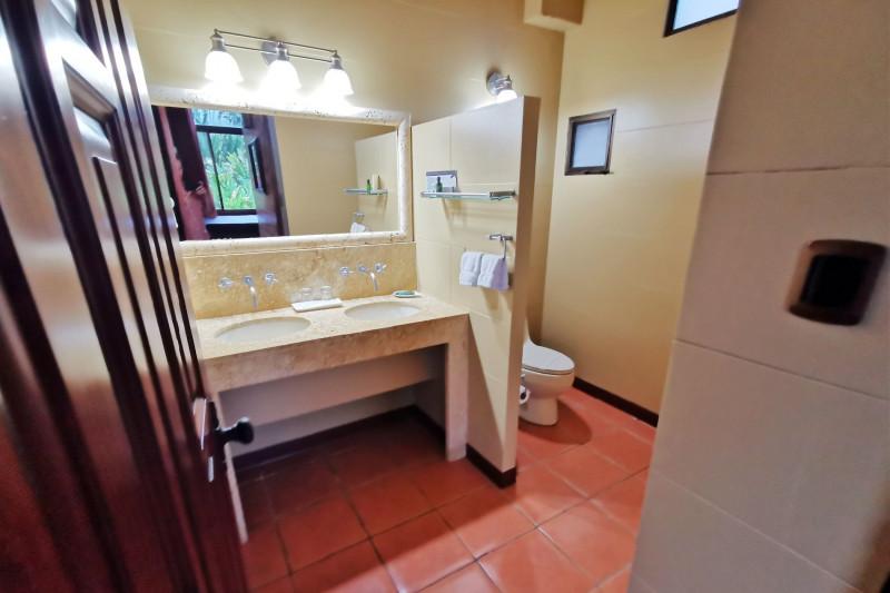 Accessible ensuite restroom at Kioro Hotel & Spa