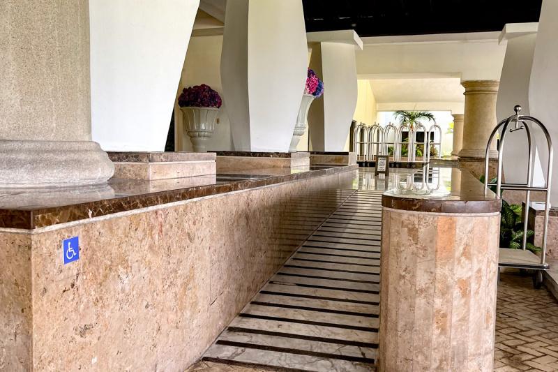 There is a wheelchair-accessible entrance to the hotel up a marble ramp with anti-slip strips.