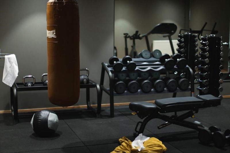 The HOBO gym has weights, dumbells, a boxing bag, treadmill and thick gym mat flooring