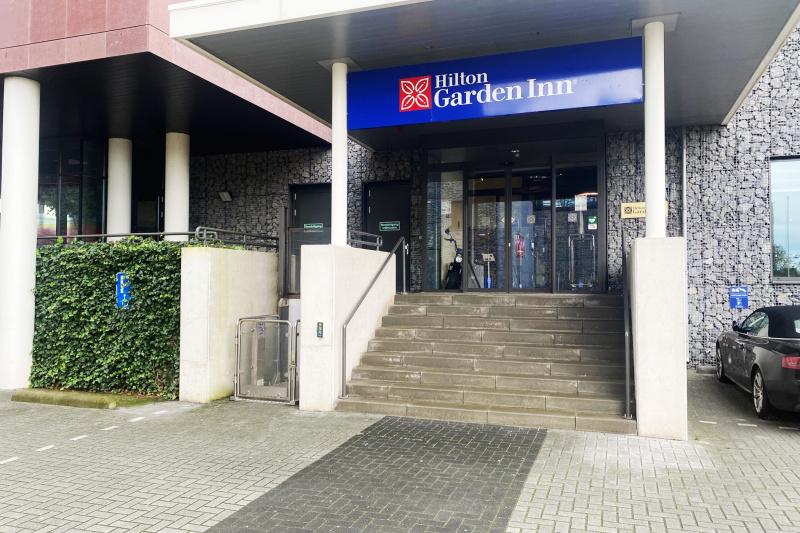 Hilton Garden Inn Leiden entrance