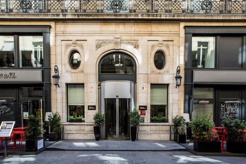 Hotel Indigo Paris - Opera entrance
